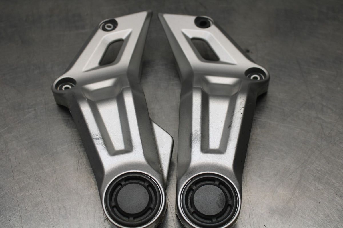 14-17 YAMAHA FZ07 RIGHT LEFT FRAME MID SIDE COVERS COWLS PANELS TRIM BB766