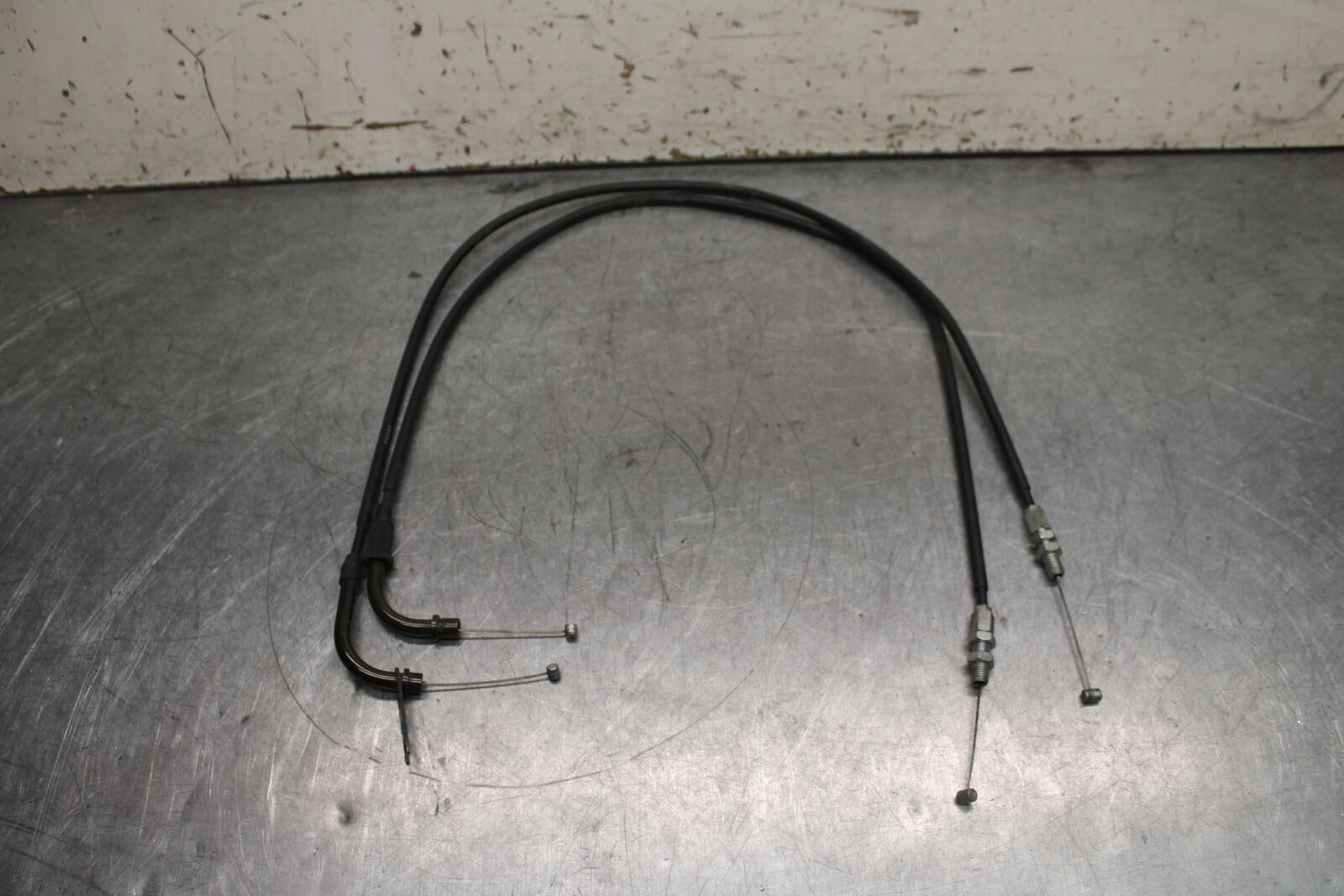 06-07 SUZUKI GSXR750 THROTTLE CABLES LINES BB110