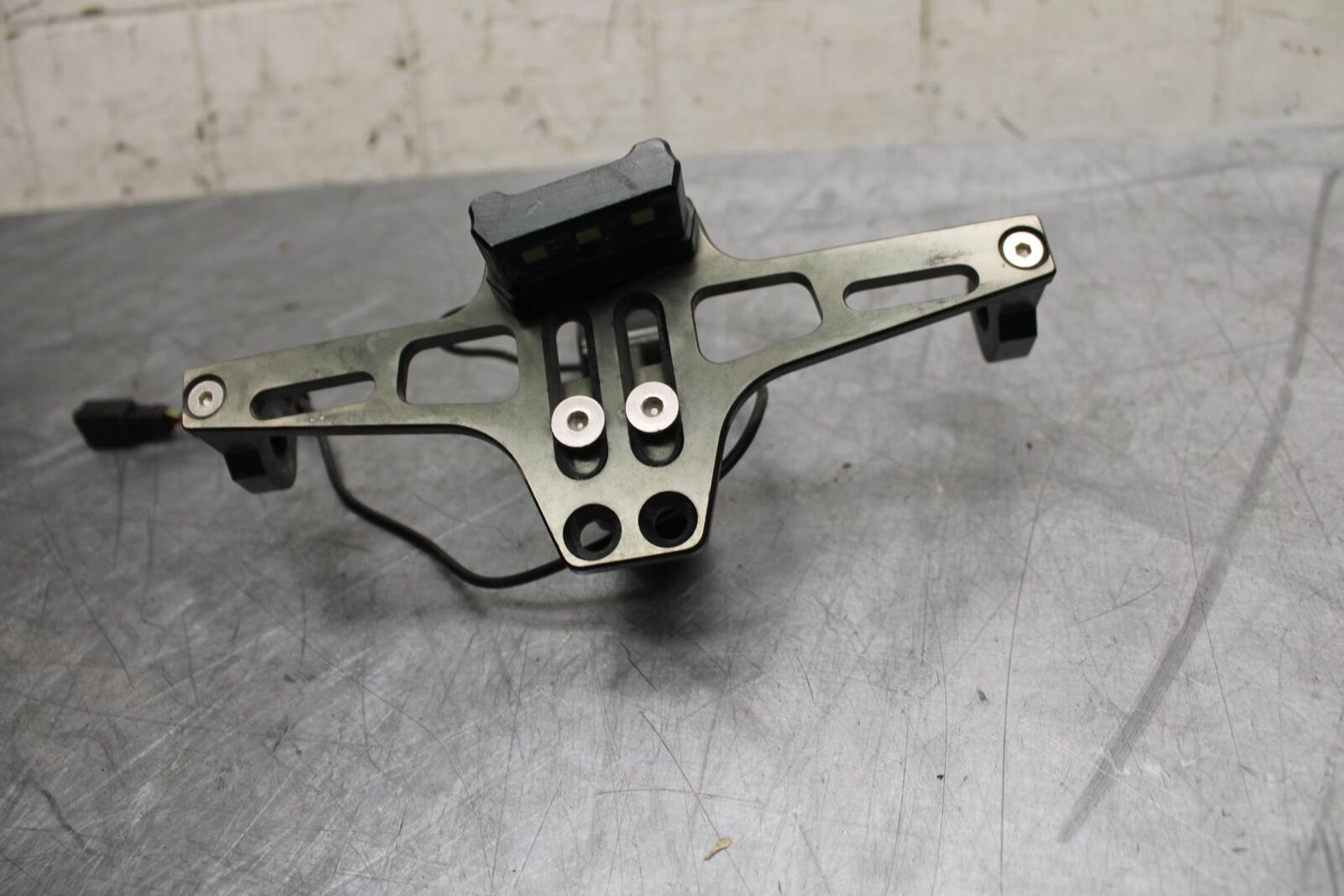 15-17 KAWASAKI EX 650 NINJA ABS FENDER ELIMINATOR LICENSE PLATE BRACKET  BB494