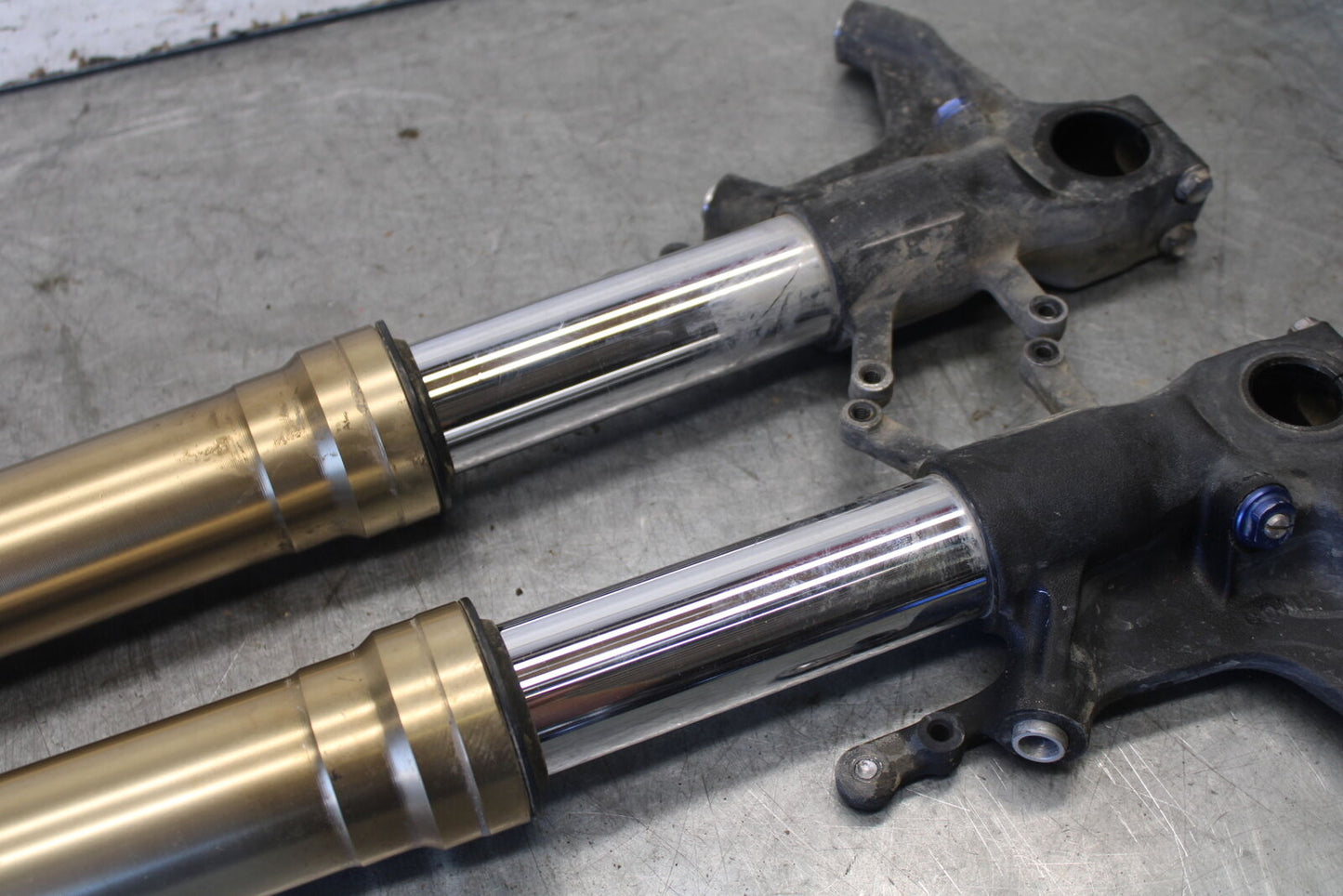 06-07 SUZUKI GSXR 600 FRONT FORKS SHOCK SUSPENSION SET PAIR  BB694