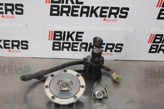 06-07 HONDA INTERCEPTOR 800 VFR800 IGNITION LOCK KEY SET W/ GAS CAP & SEAT BB917