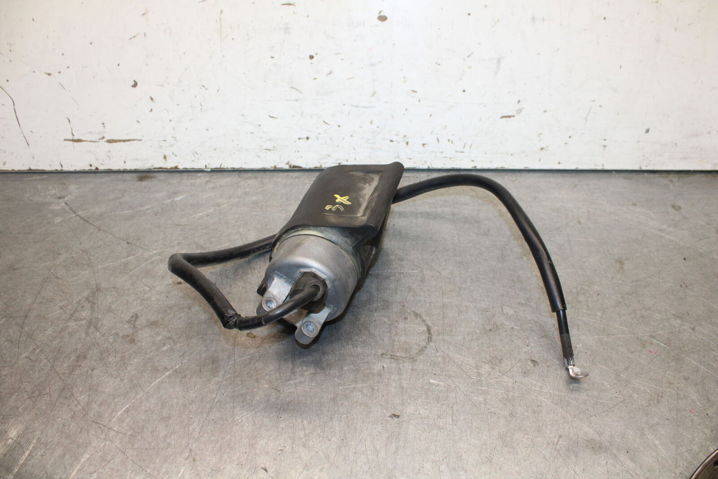 22-24 YAMAHA XSR900 ENGINE STARTING STARTER MOTOR -DC 12V BB683