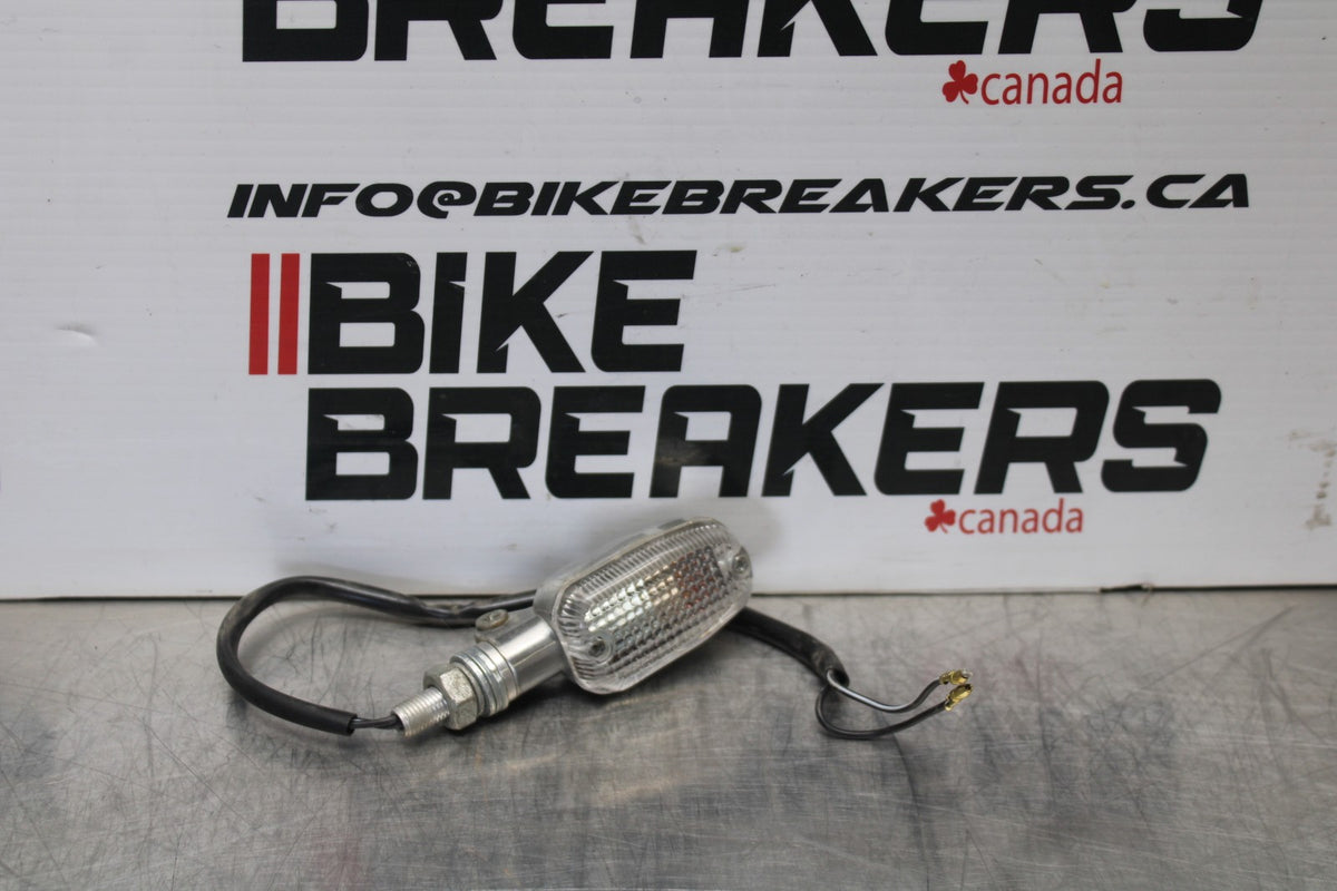 93-07 YAMAHA VMAX 1200 LEFT REAR TURN SIGNAL LIGHT INDICATOR BB197