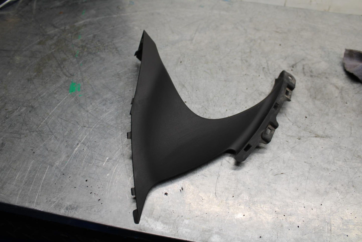 09-16 SUZUKI GSXR1000 RIGHT  SIDE FAIRING COVER PANEL COWL  BB439