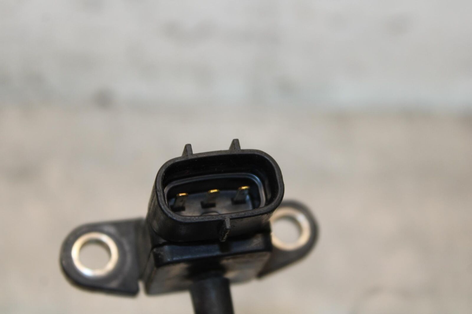 2001 Suzuki GSXR750 MAP MASS AIR FLOW PRESSURE SENSOR 15620-35F00 BB553