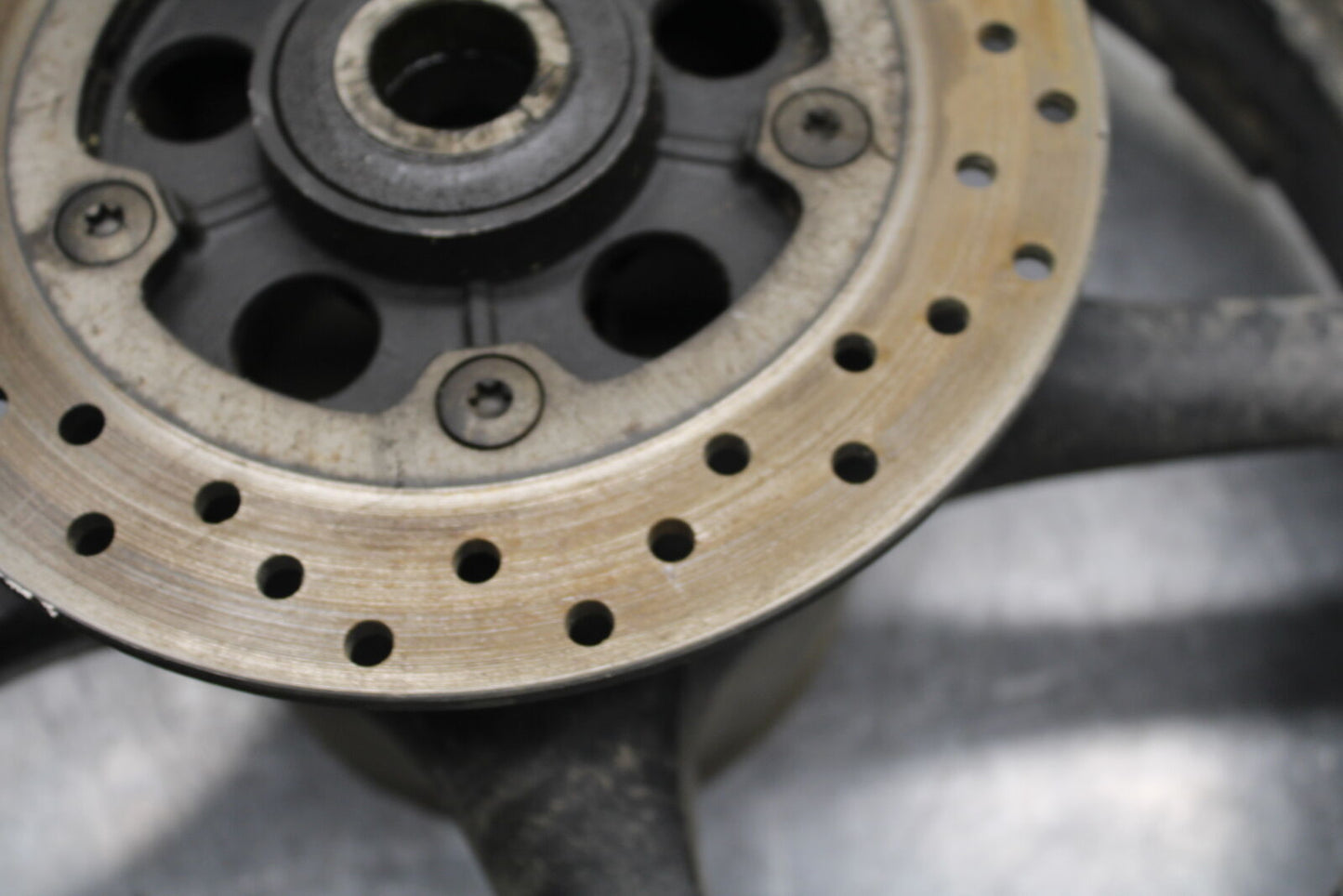 06-07 YAMAHA YZF R6 REAR WHEEL BACK RIM AND ROTOR BB742