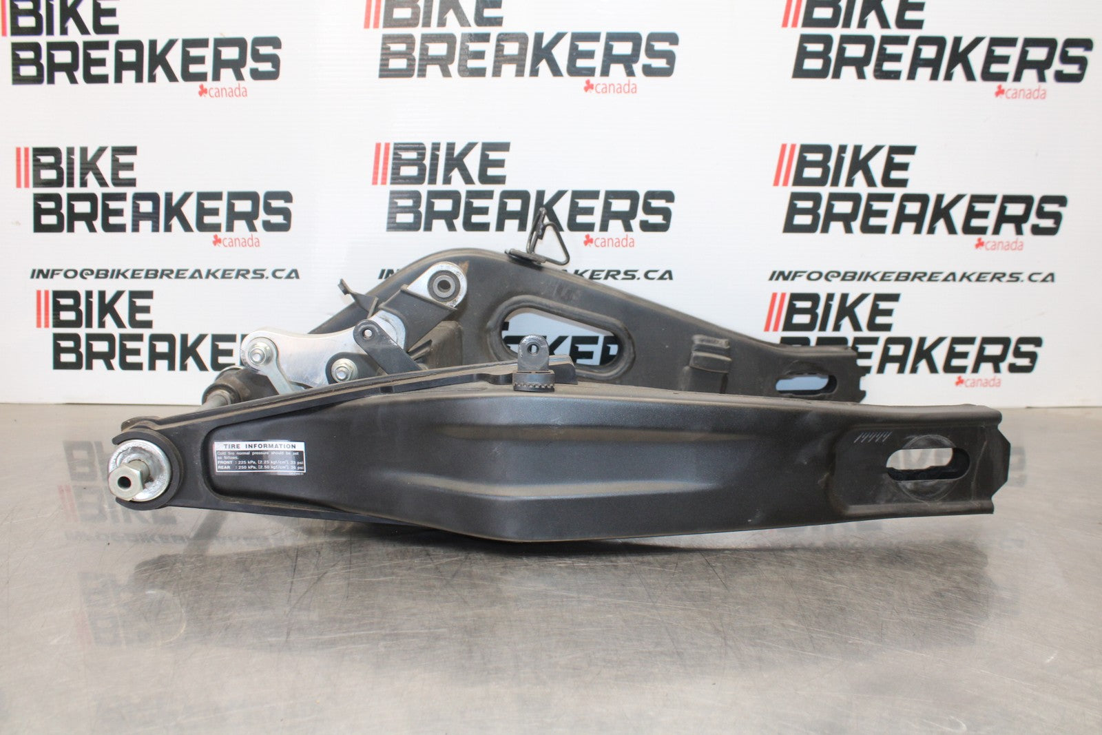 23-24 YAMAHA MT-07 REAR SWINGARM BACK SUSPENSION SWING ARM BB194