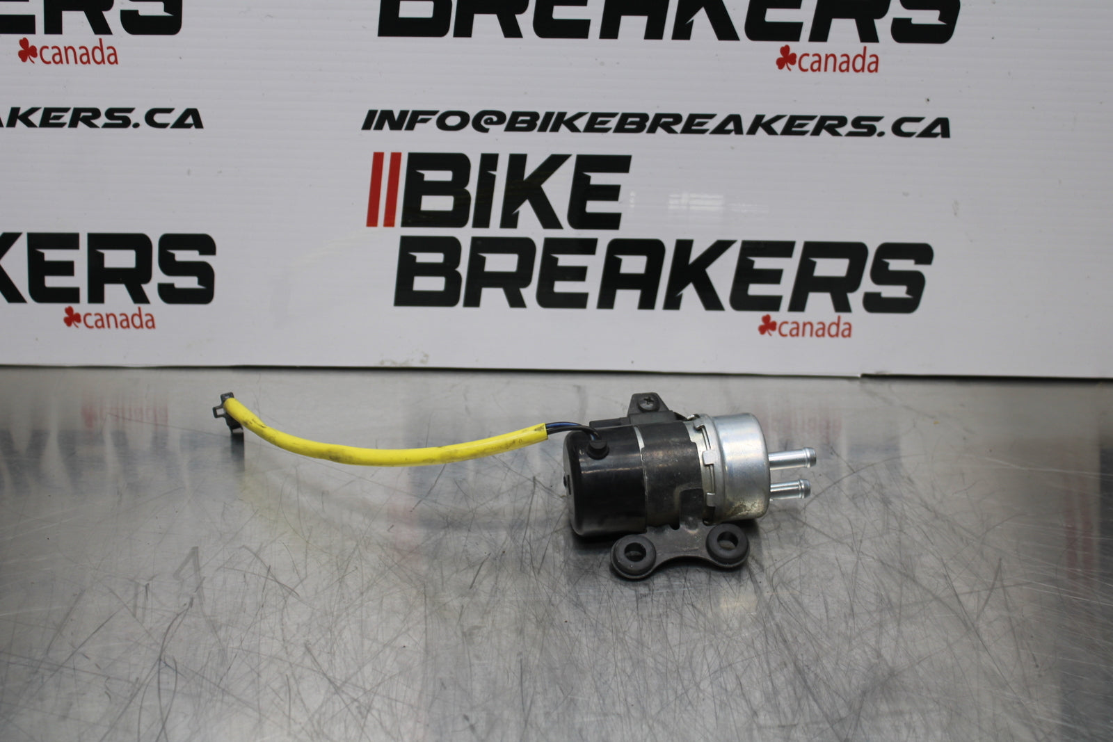 09 YAMAHA ROYAL STAR XVZ1300TF VENTURE FUEL GAS PUMP BB151