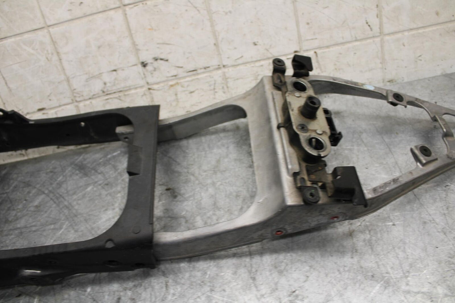 2009 Kawasaki Ninja ZX6R ZX600R REAR SUBFRAME BACK SUB FRAME 32160-0399 BB538