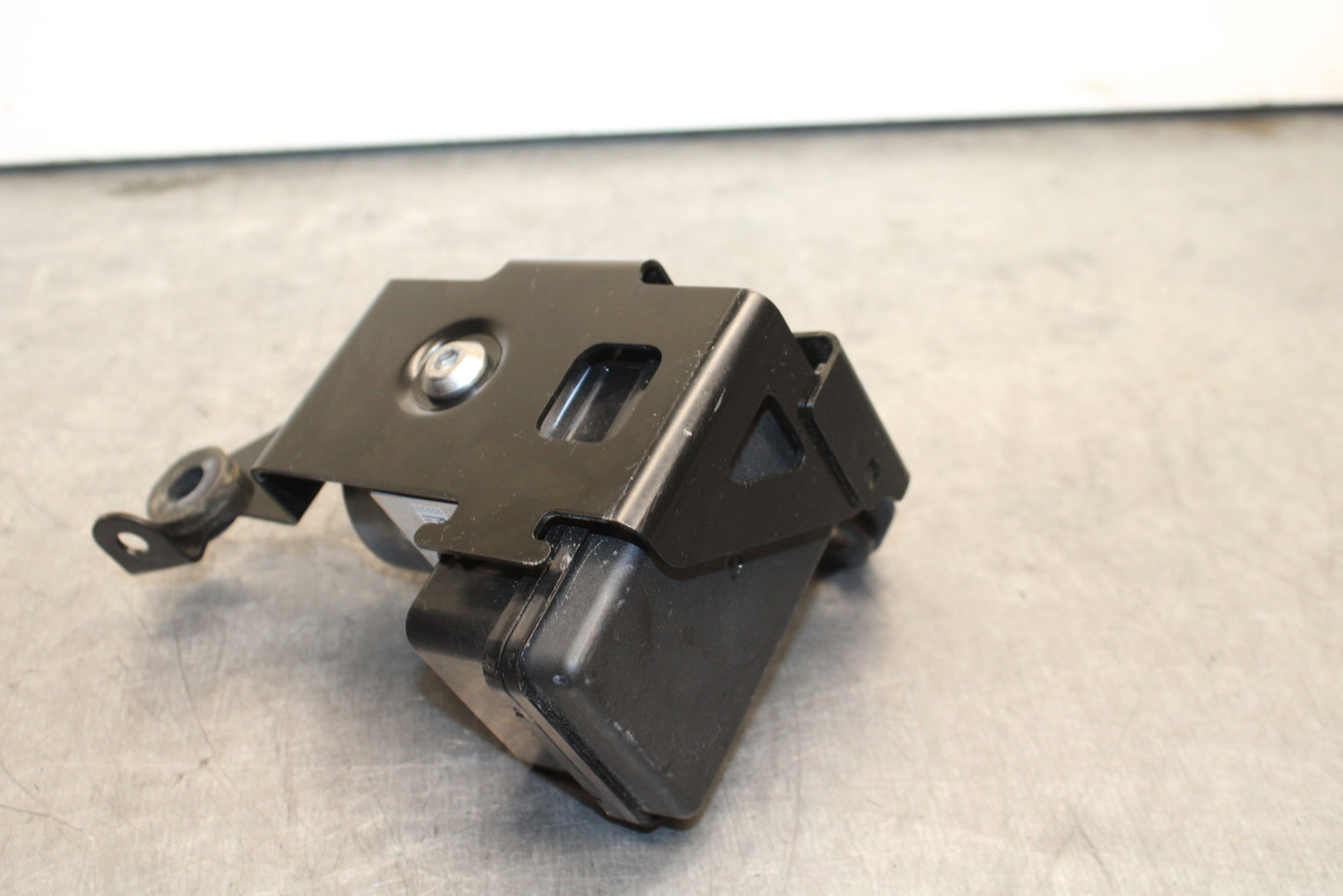 19-23 KAWASAKI NINJA ZX6R ABS PUMP UNIT MODULE BB749