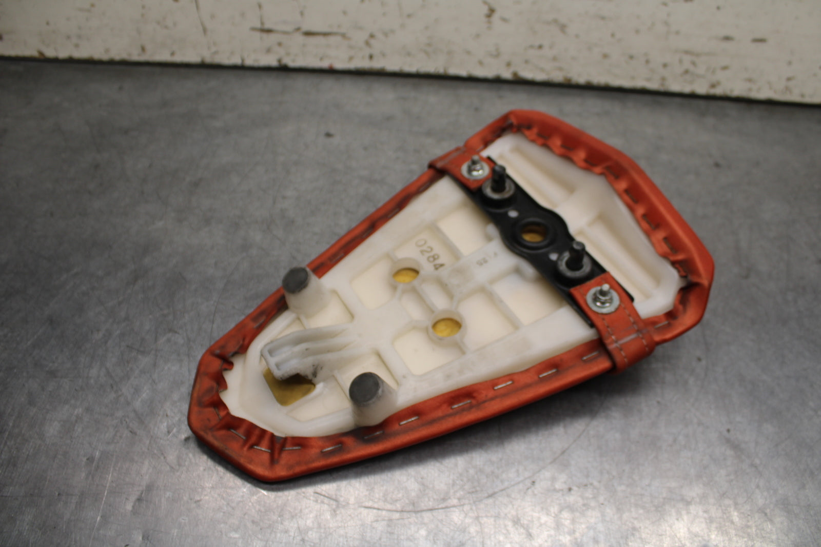 12-13 KAWASAKI Z1000 REAR BACK PASSENGER TANDEM SEAT PAD SADDLE PILLION BB743