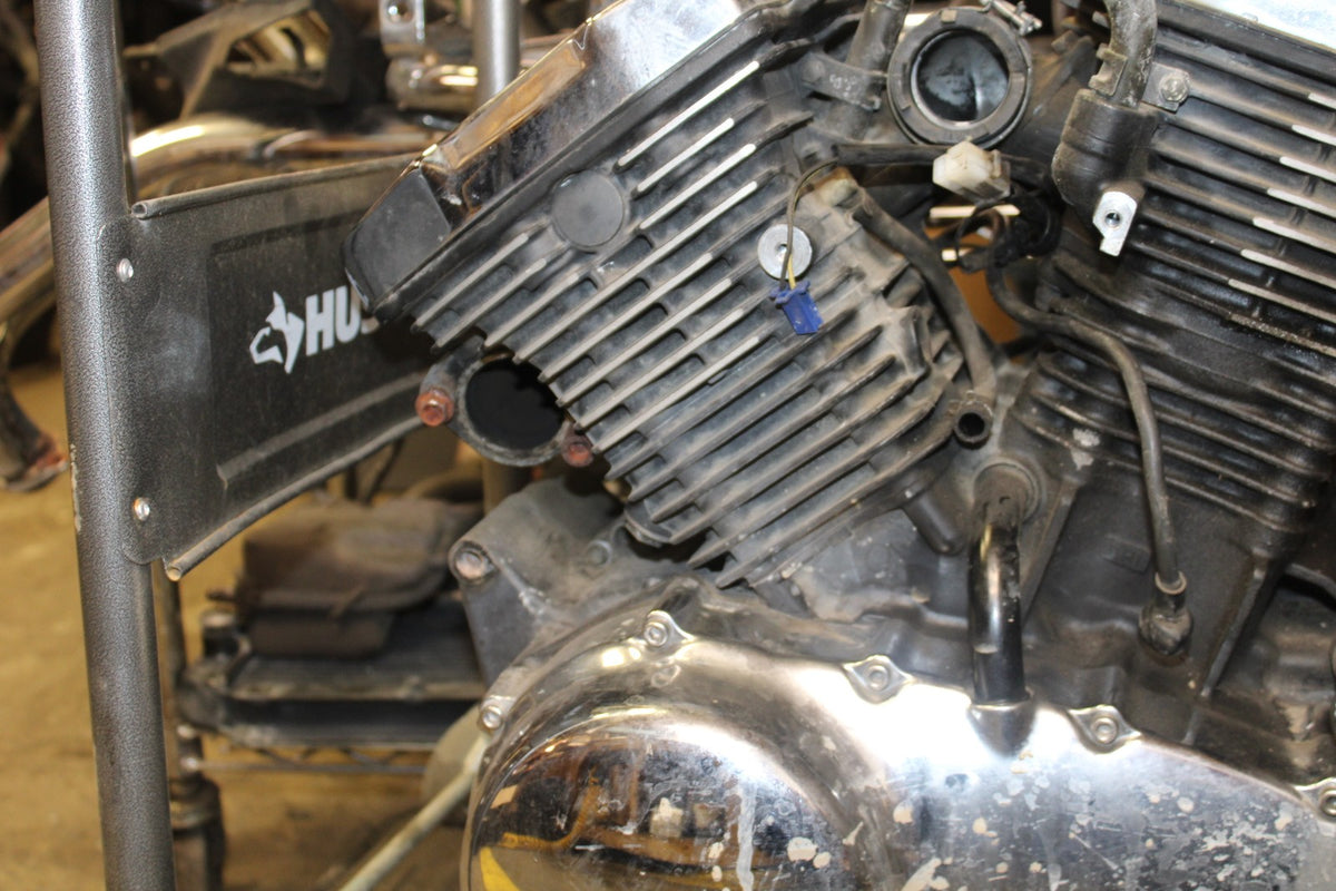 02 KAWASAKI VULCAN 800 VN800B CLASSIC ENGINE MOTOR BB862