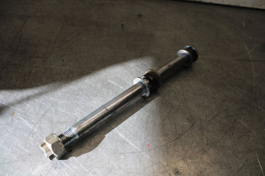 19-22 KAWASAKI Z400 FRONT WHEEL RIM AXLE PIVOT BOLT BB708