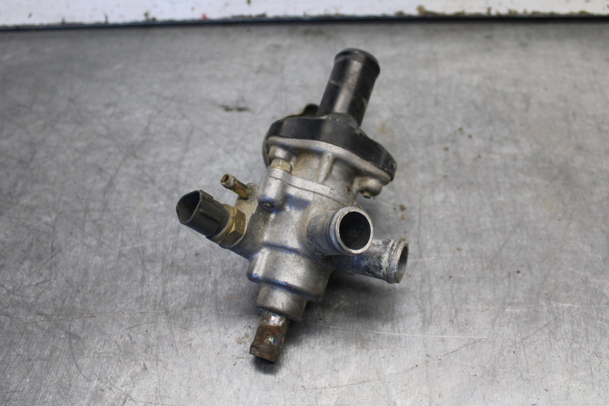 02-04 HONDA VTX1800S THERMOSTAT W HOUSING ASSEMBLY BB712