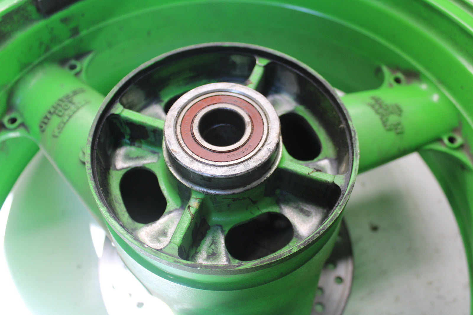 96-03 KAWASAKI NINJA ZX9R REAR WHEEL BACK RIM BB05