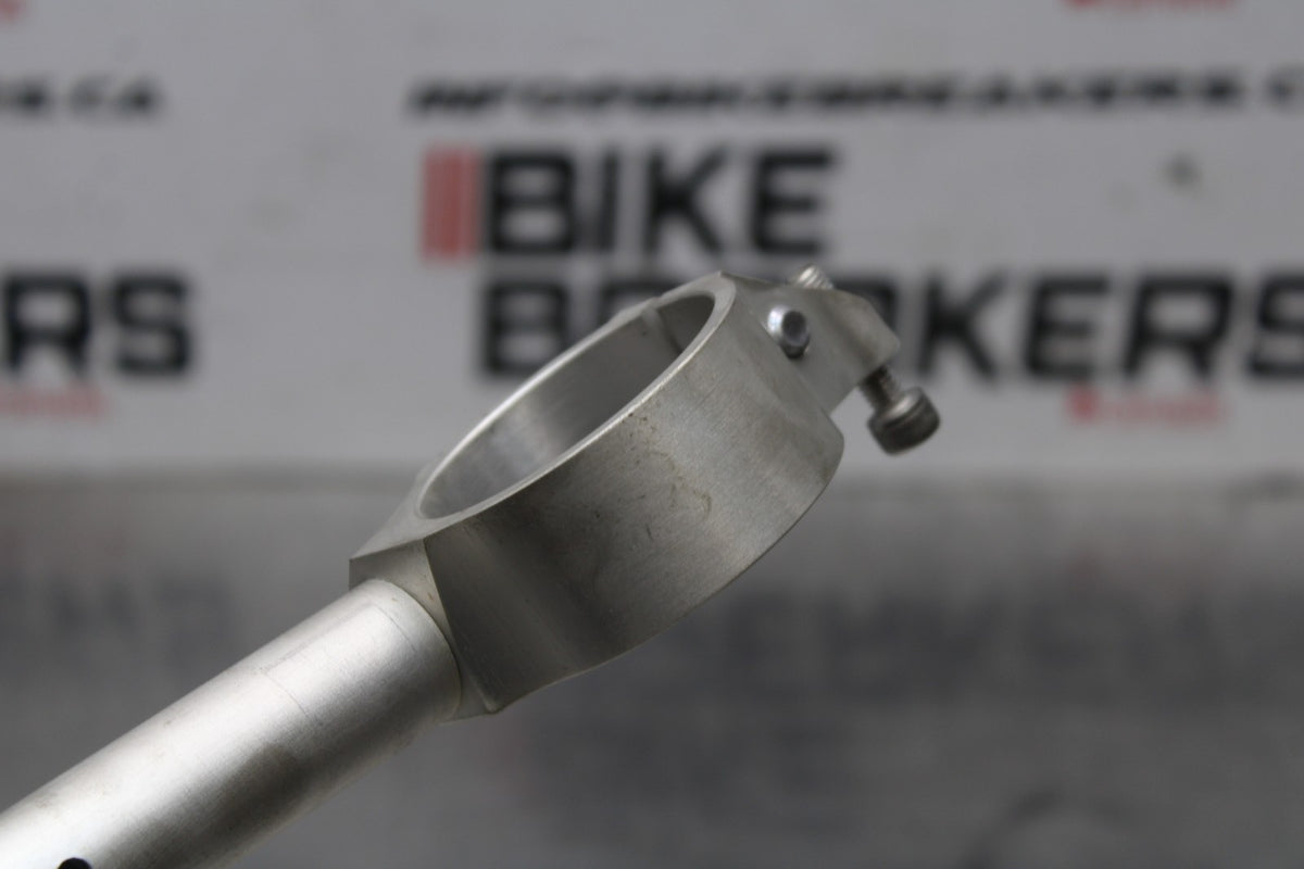18 YAMAHA YZF R1  RIGHT CLIP ON HANDLEBAR BB838