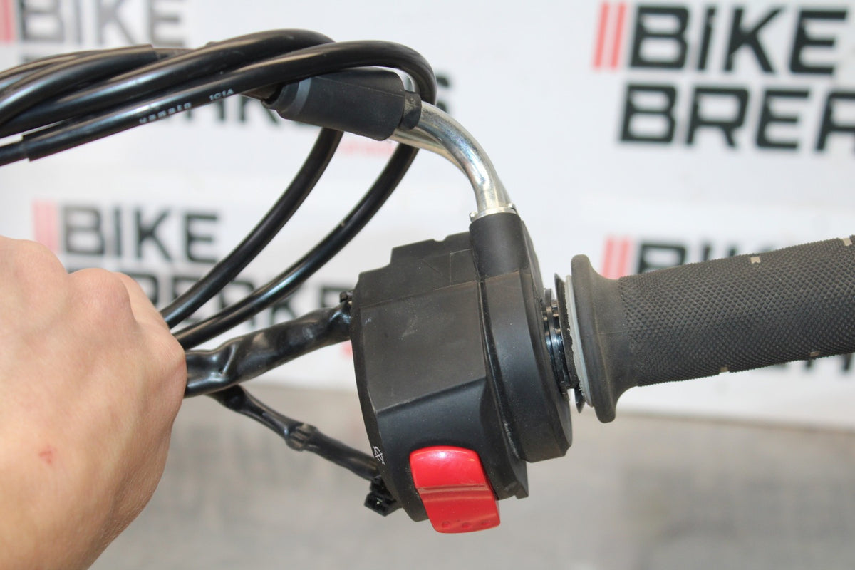 15-26 SUZUKI GSXR600 RIGHT CLIP ON HANDLE KILL OFF START SWITCH SWITCHES BB888