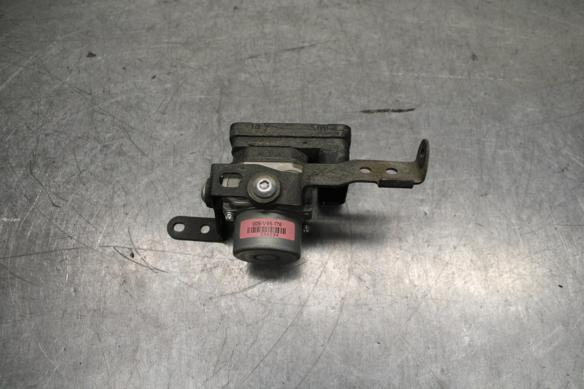 24 KAWASAKI NINJA 500 ABS ABS PUMP UNIT MODULE BB744