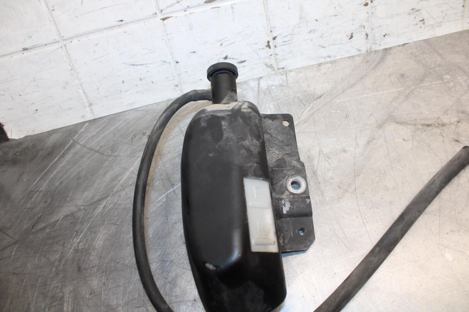 2016 Suzuki Bandit 1250S GSF1250SA ABS COOLANT WATER TANK RESERVOIR BOTTLE BB509