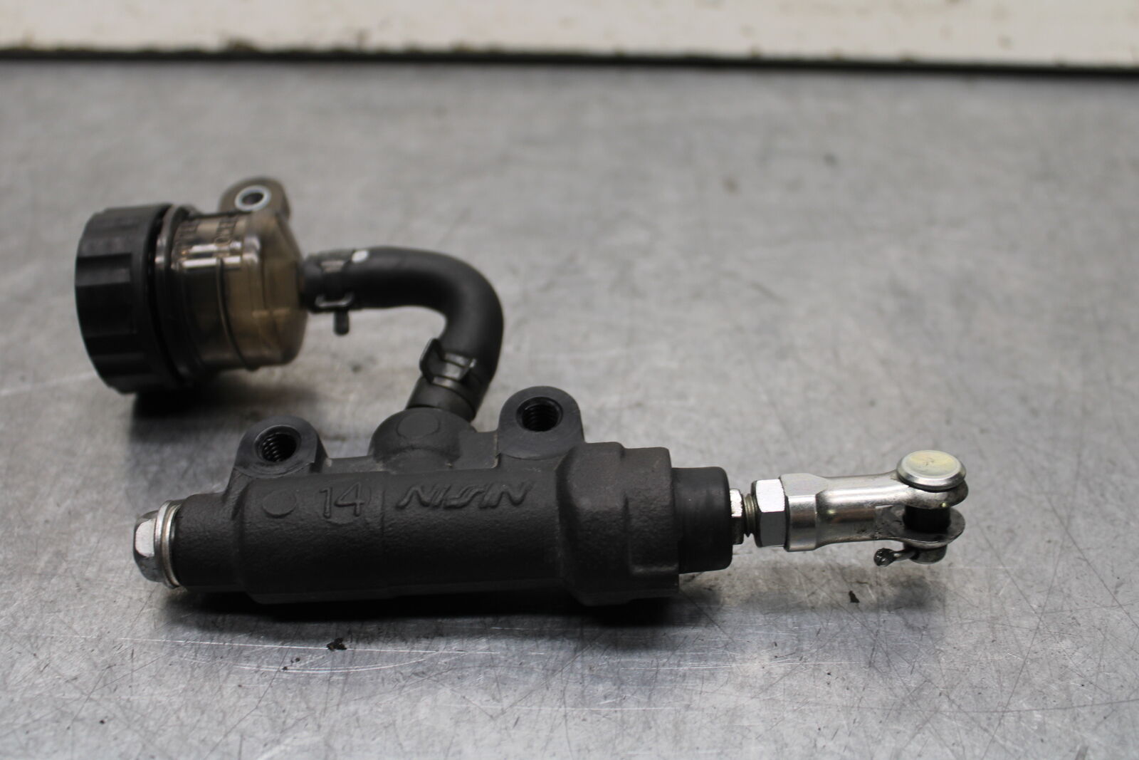 16 KAWASAKI NINJA ZX10R REAR BRAKE MASTER CYLINDER W RESERVOIR 43015-0640 BB650