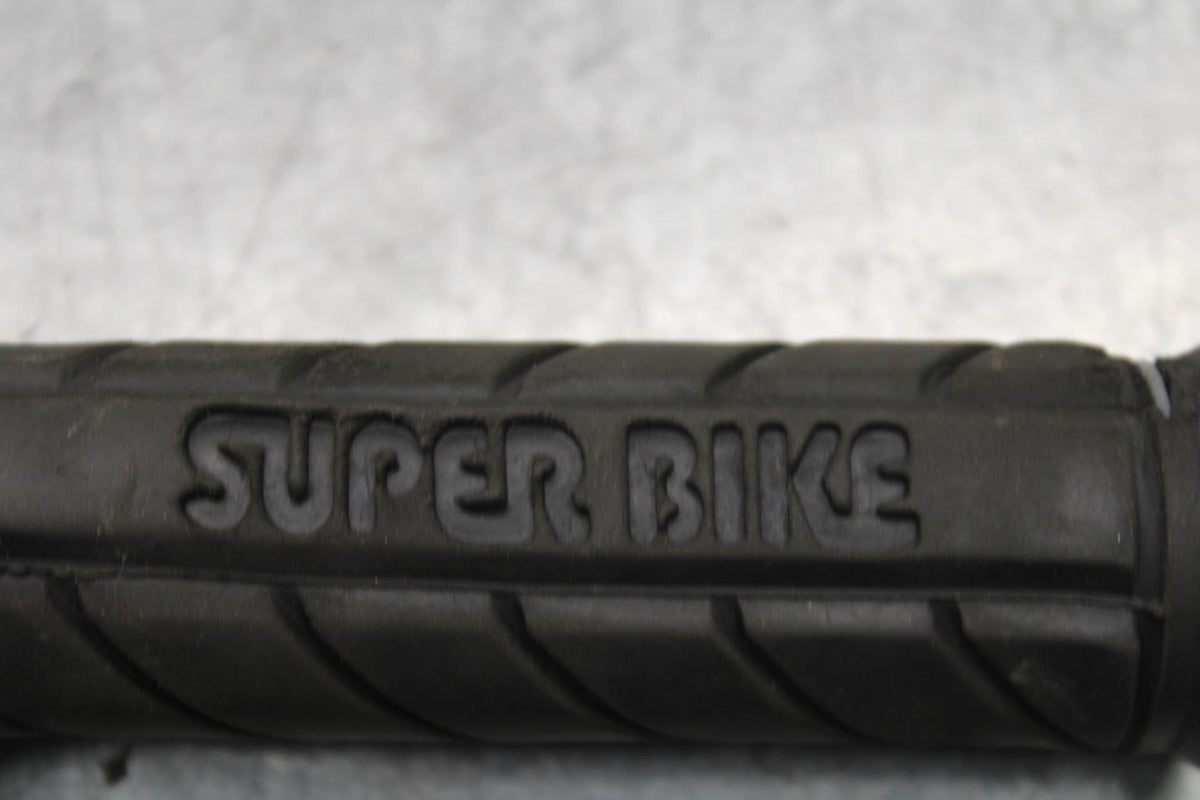 01-03 SUZUKI GSXR600 RIGHT THROTTLE GRIP BB639