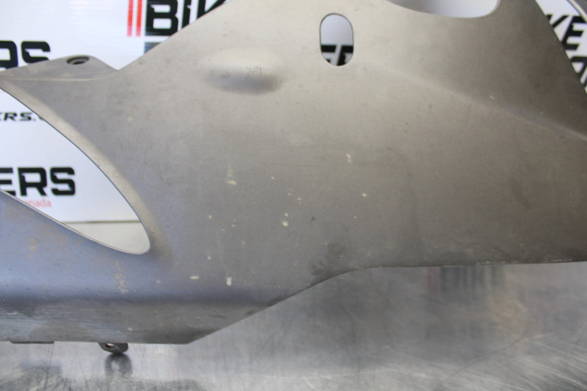 04-05 KAWASAKI NINJA ZX10R RIGHT LOWER BOTTOM BELLY SIDE FAIRING COWL  BB163