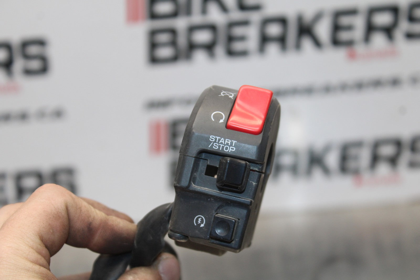 07-08 KAWASAKI NINJA ZX6R RIGHT CLIP ON HANDLE KILL OFF START SWITCH  BB203