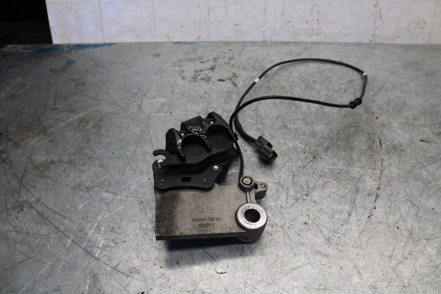 13-17 KAWASAKI NINJA 300 REAR BACK BRAKE CALIPER W MOUNT BRACKET BB429