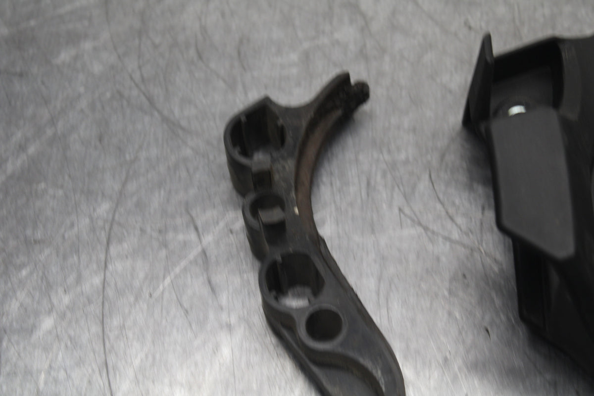 14-17 YAMAHA FZ09 ENGINE SPROCKET COVER BB111