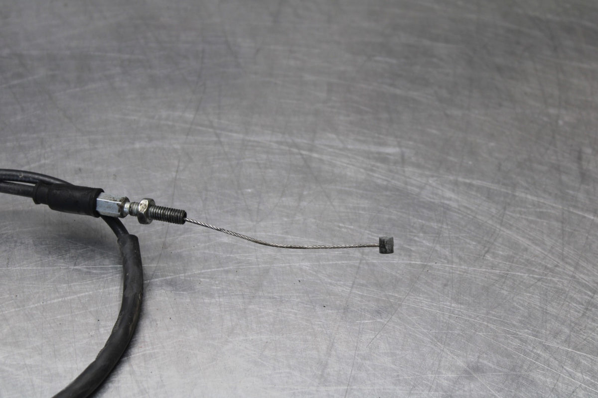 05 DUCATI SUPERSPORT 800 THROTTLE CABLE LINE HOUSING GUIDE BB913