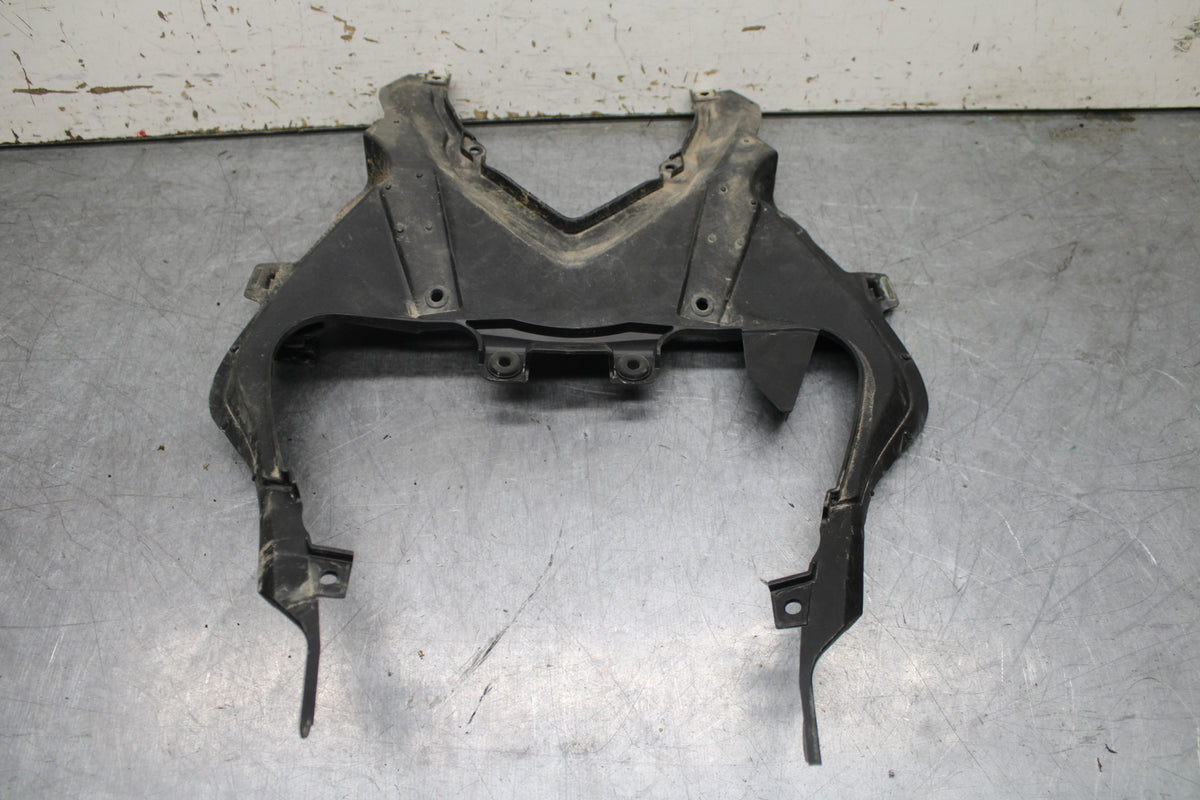 24-25 KAWASAKI NINJA ZX6R CENTER REAR BACK TAIL FAIRING COWL BB726