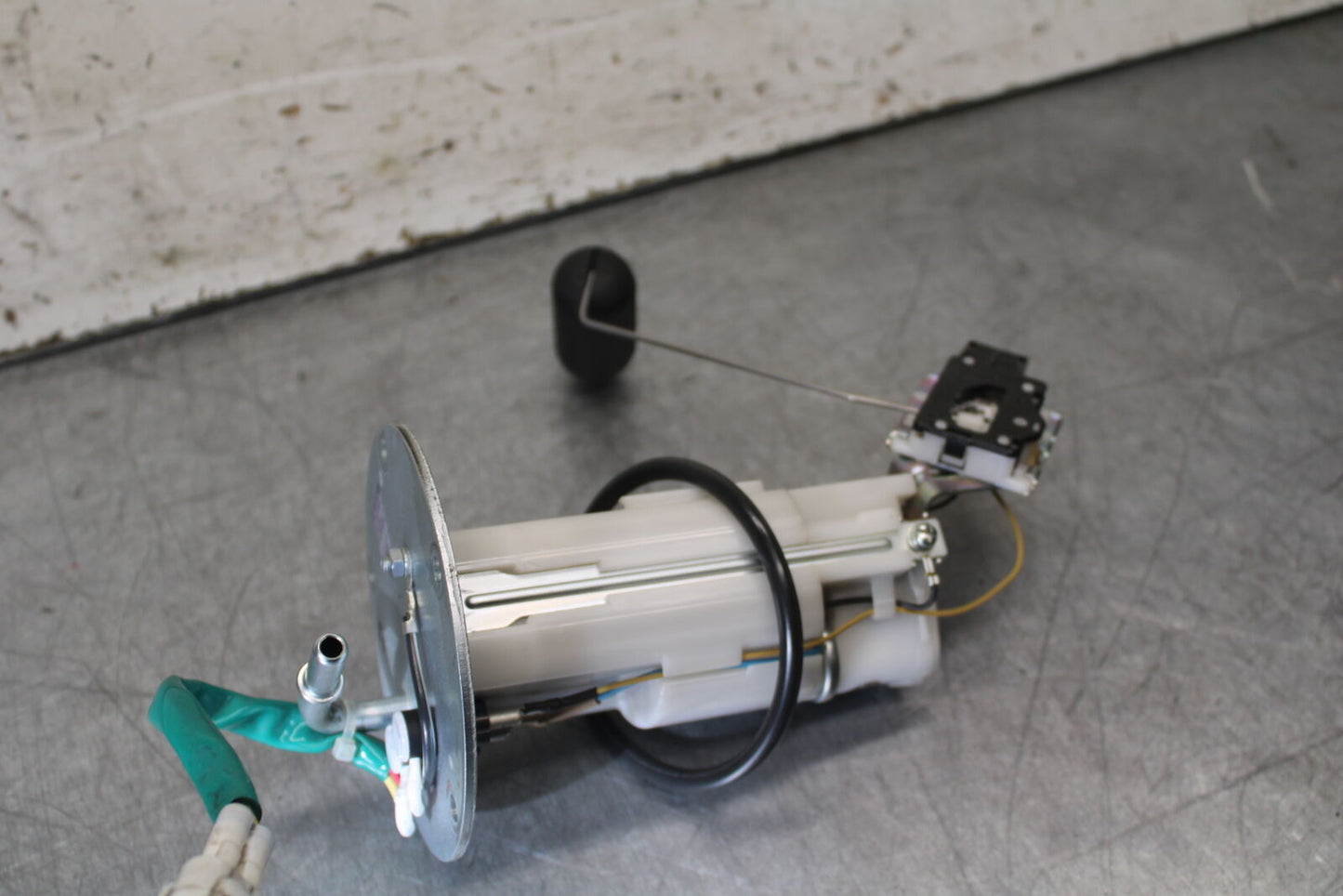 17-24 SUZUKI SV650 FUEL PUMP GAS PETROL SENDER UNIT BB706
