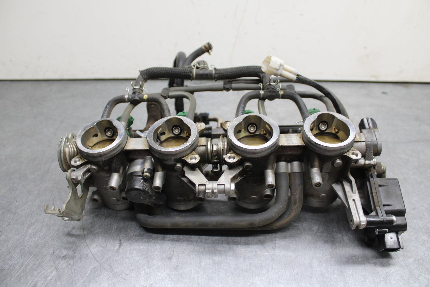 08-10 SUZUKI GSXR 600 MAIN FUEL INJECTORS / THROTTLE BODIES BB753