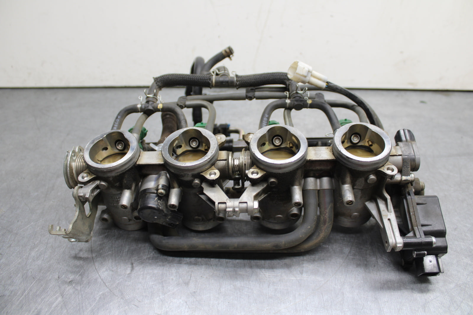 08-10 SUZUKI GSXR 600 MAIN FUEL INJECTORS / THROTTLE BODIES BB753