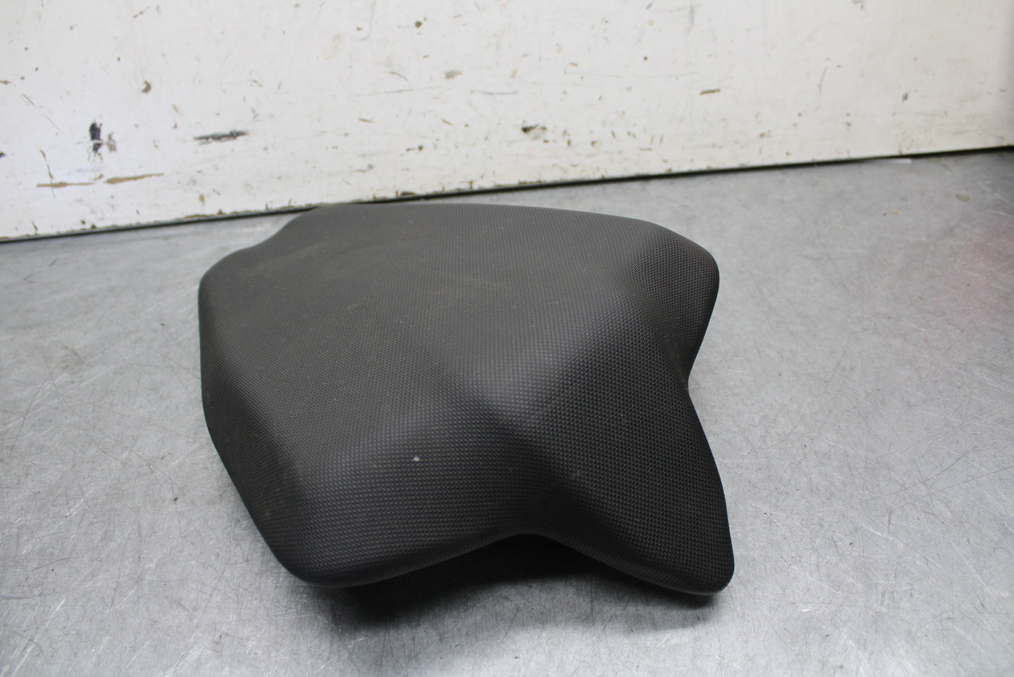 20-23 APRILIA RS660 REAR BACK PASSENGER TANDEM SEAT PAD SADDLE PILLION  BB667