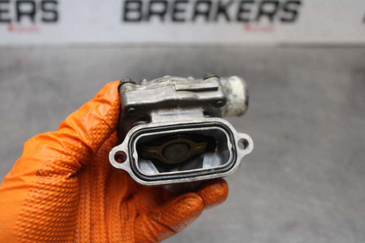 08 KAWASAKI NINJA ZX10R THERMOSTAT W HOUSING ASSEMBLY BB902