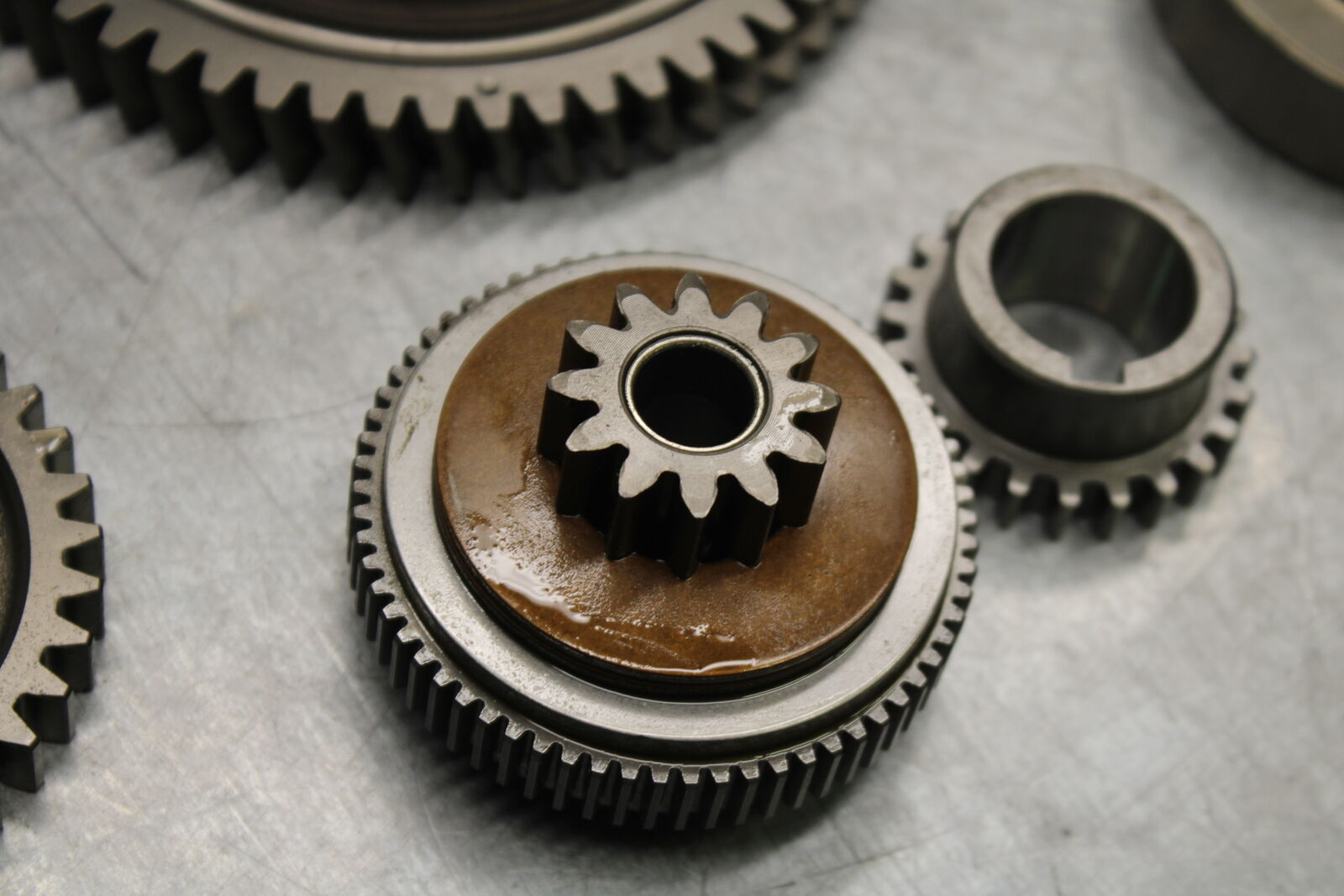 22-24 INDIAN CHIEF BOBBER DARK HORSE ENGINE MOTOR GEAR  BB717