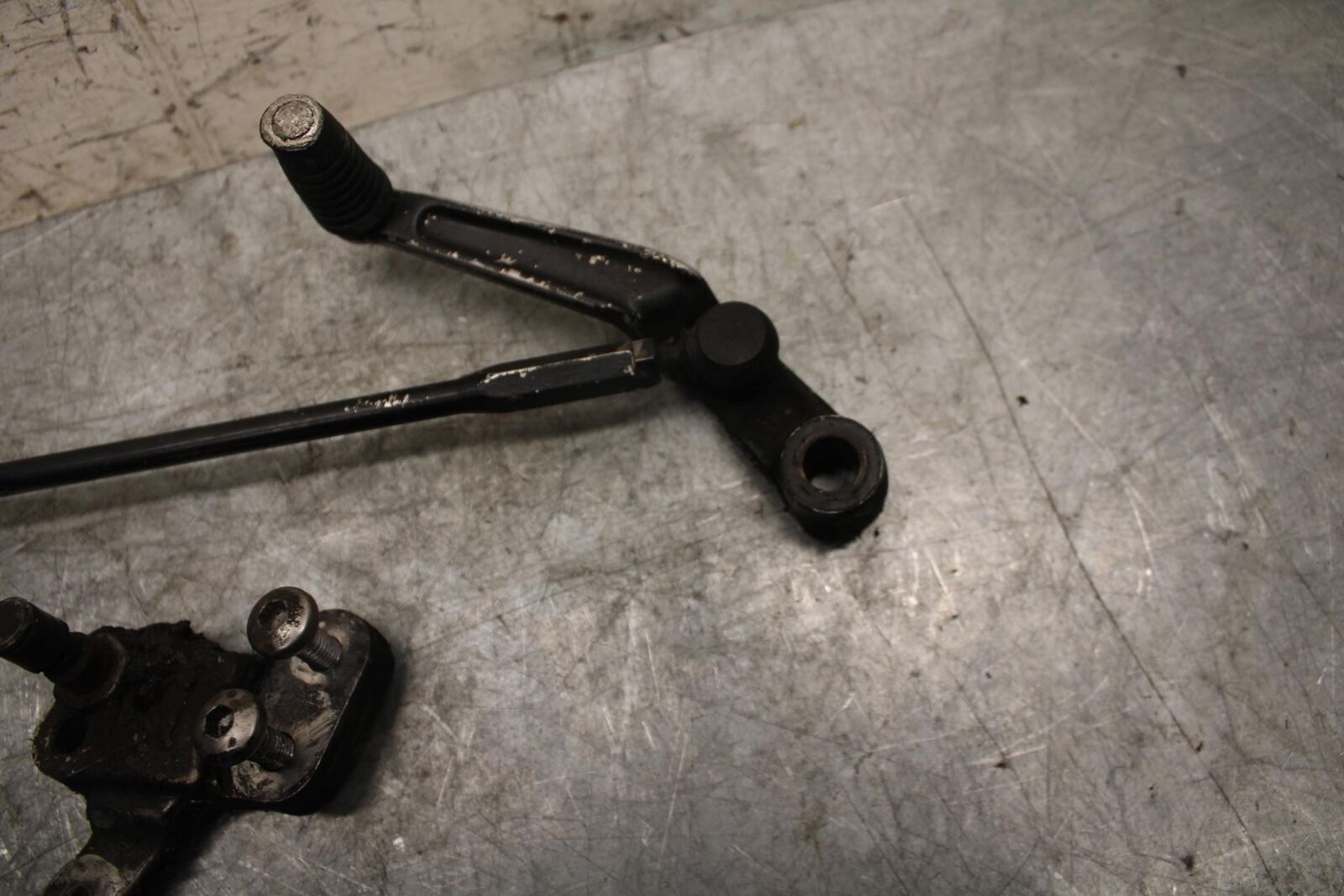 2007 Suzuki GSXR600 SHIFTER LINKAGE  PEDAL 25525-01H00 25600-01H00 BB540