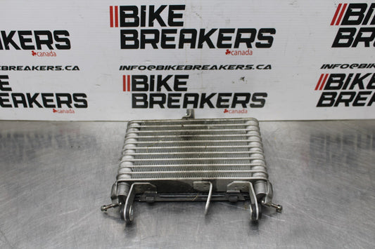 18 YAMAHA YZF R1  ENGINE MOTOR OIL COOLER  BB838