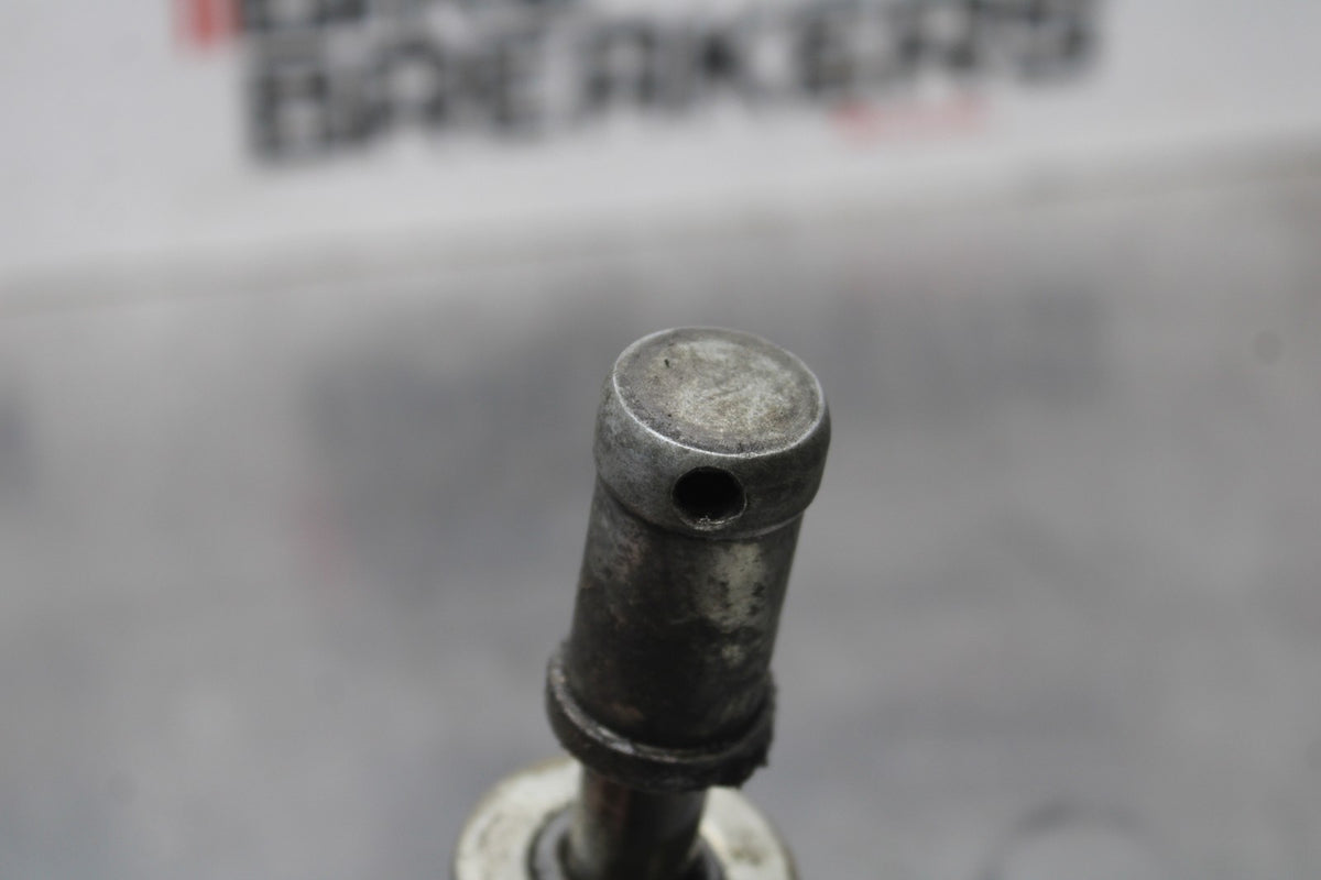 78-79 SUZUKI GS1000 FRONT WHEEL RIM AXLE PIVOT BOLT BB787
