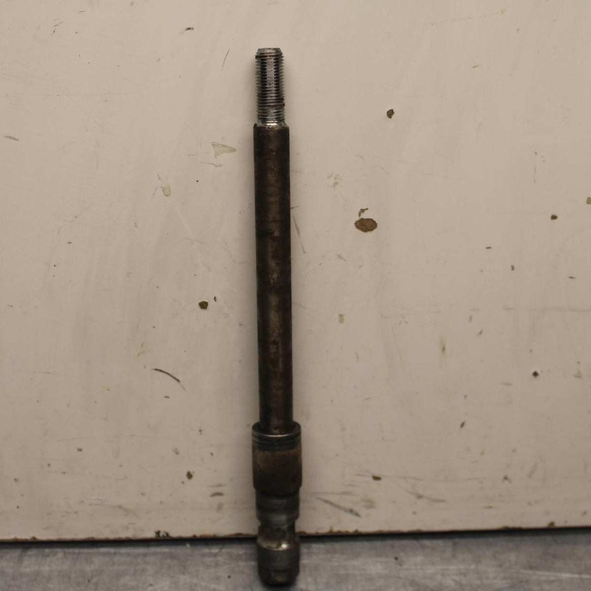 1983 Honda V45 Magna VF750C FRONT WHEEL RIM AXLE PIVOT BOLT 44301-461-770 BB91