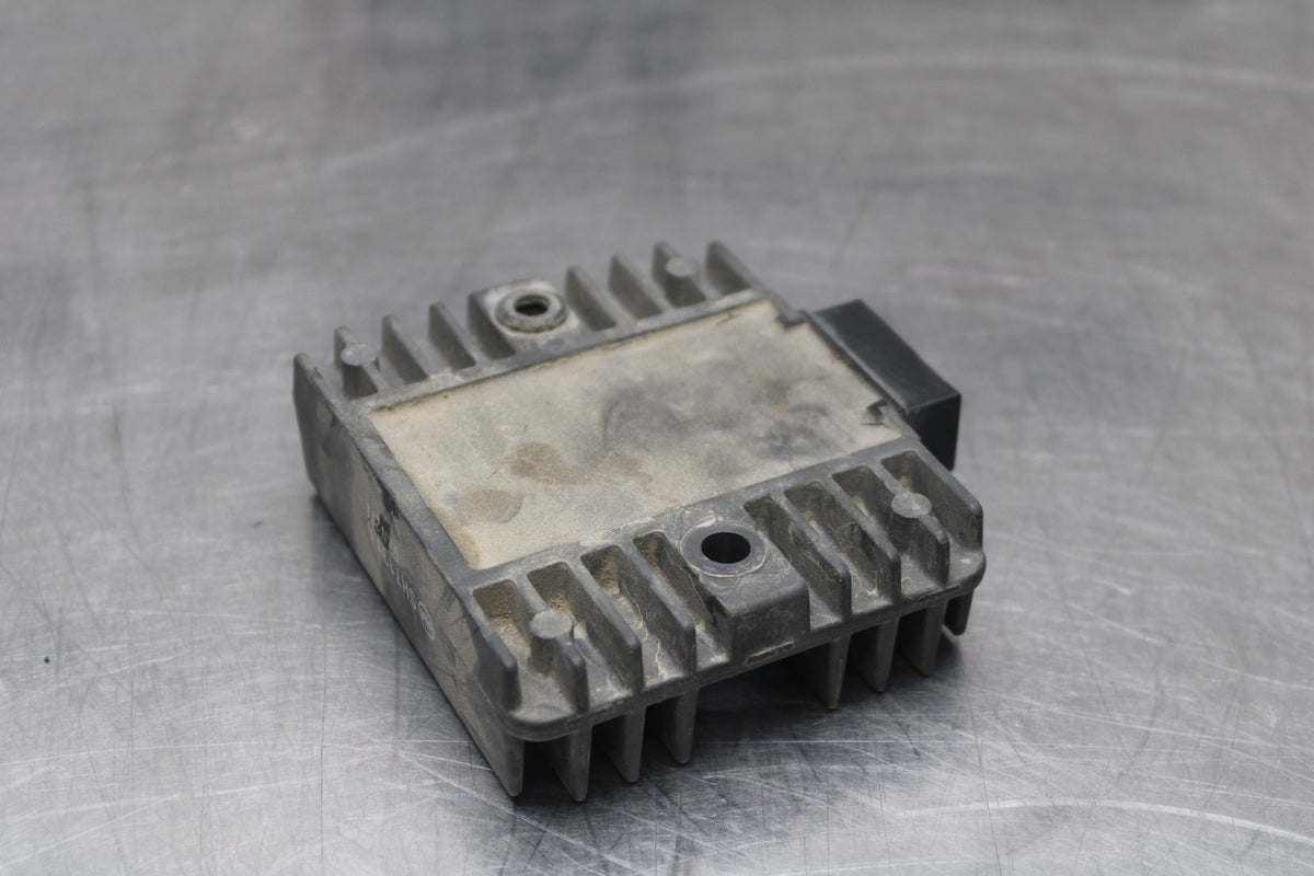 08-09 YAMAHA YZF R6S RECTIFIER VOLTAGE REGULATOR BB796
