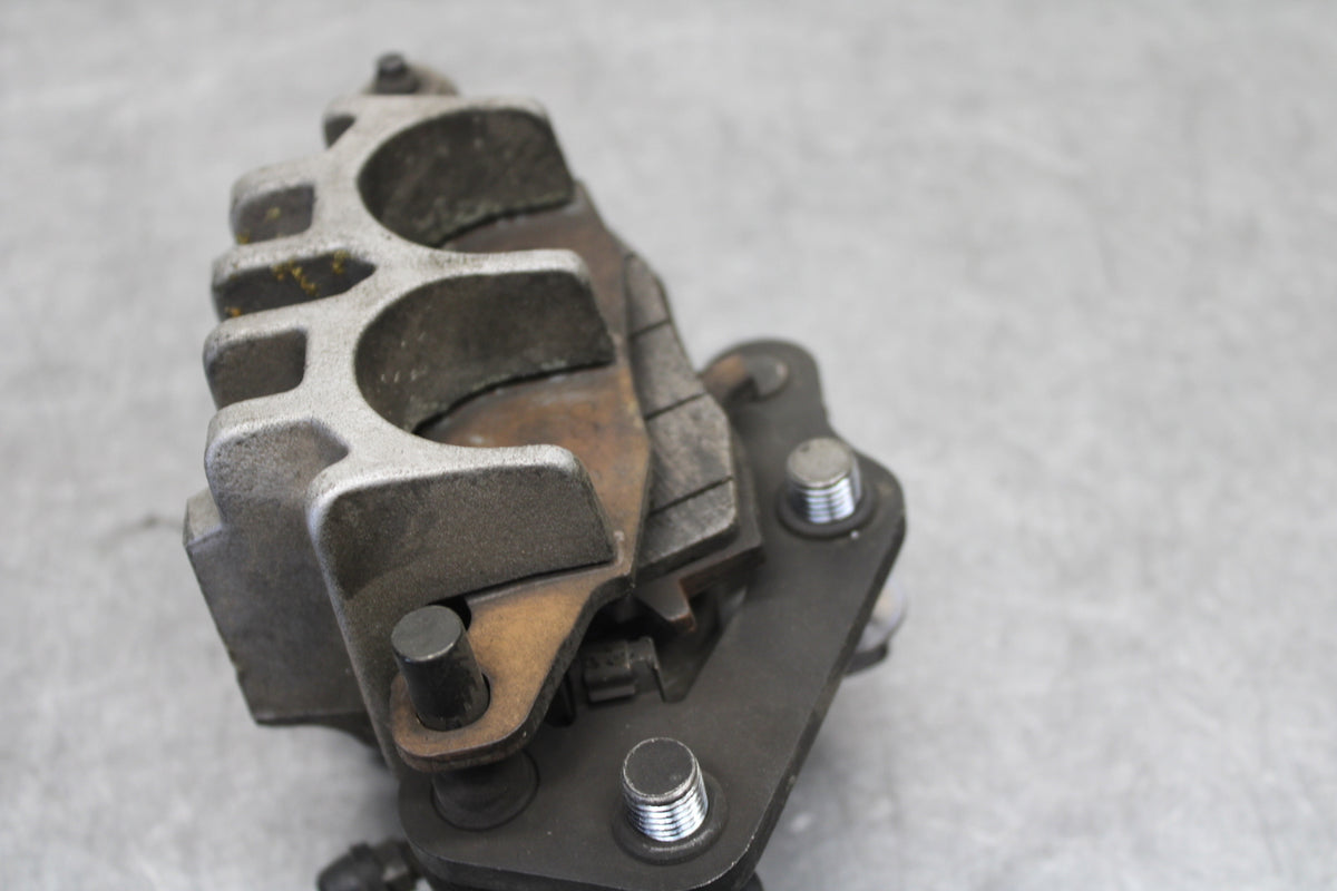 05-06 SUZUKI BOULEVARD M50 RIGHT FRONT BRAKE CALIPER 59100-33DB0-999 BB671
