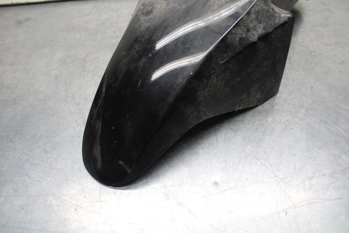 04-09 SUZUKI GS 500 FH GS500F BLACK FRONT PLASTIC FRONT WHEEL FENDER COWL BB97