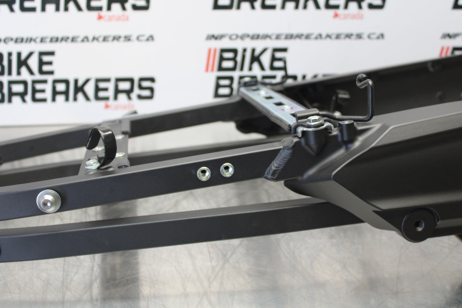 23-24 KAWASAKI NINJA ZX14R NEW!! REAR SUBFRAME BACK SUB FRAME BB153