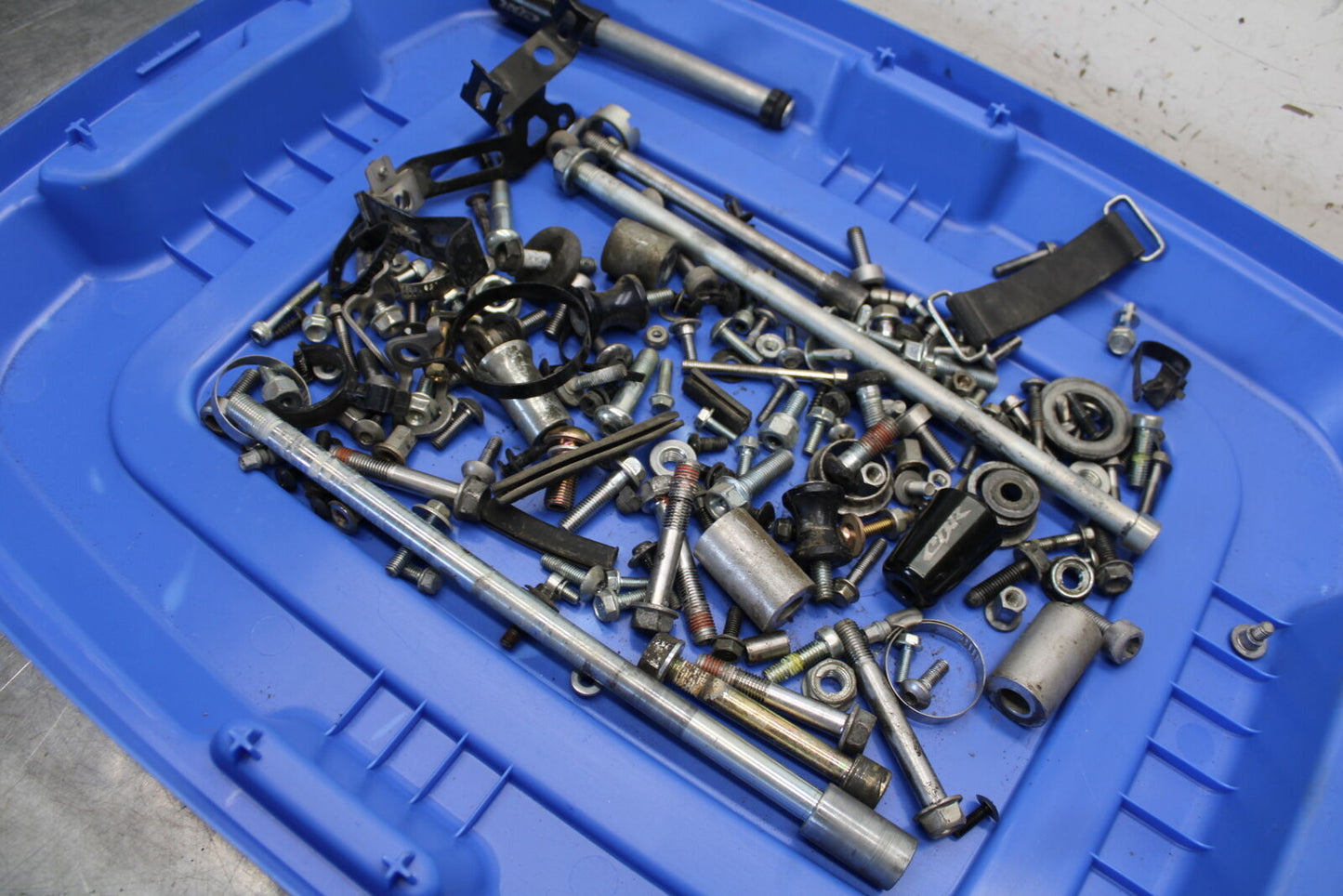 05-06 HONDA CBR600RR BOLTS HARDWARE BB655