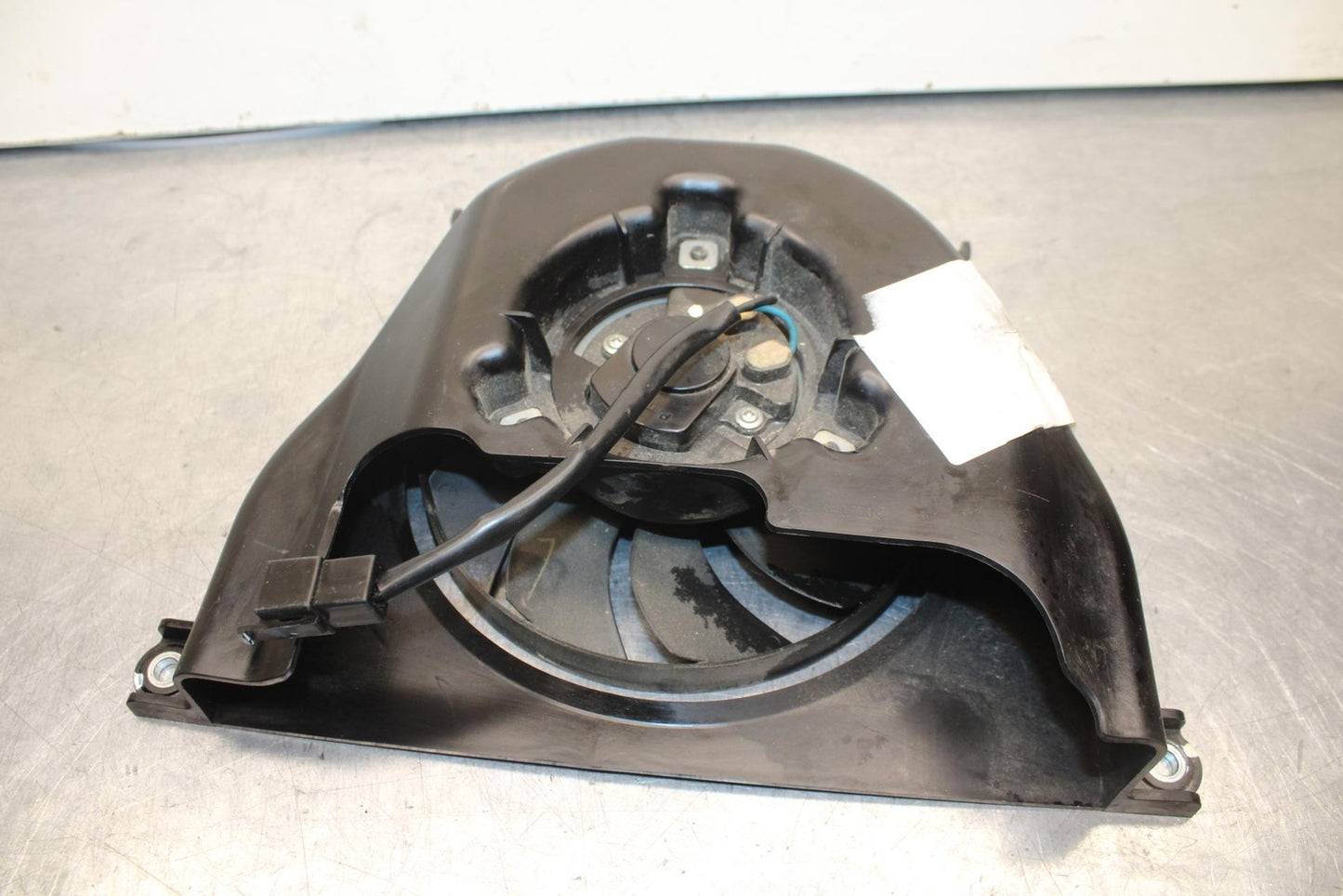 17-20 KAWASAKI NINJA 650 EX650 ABS ENGINE RADIATOR COOLING FAN BB88