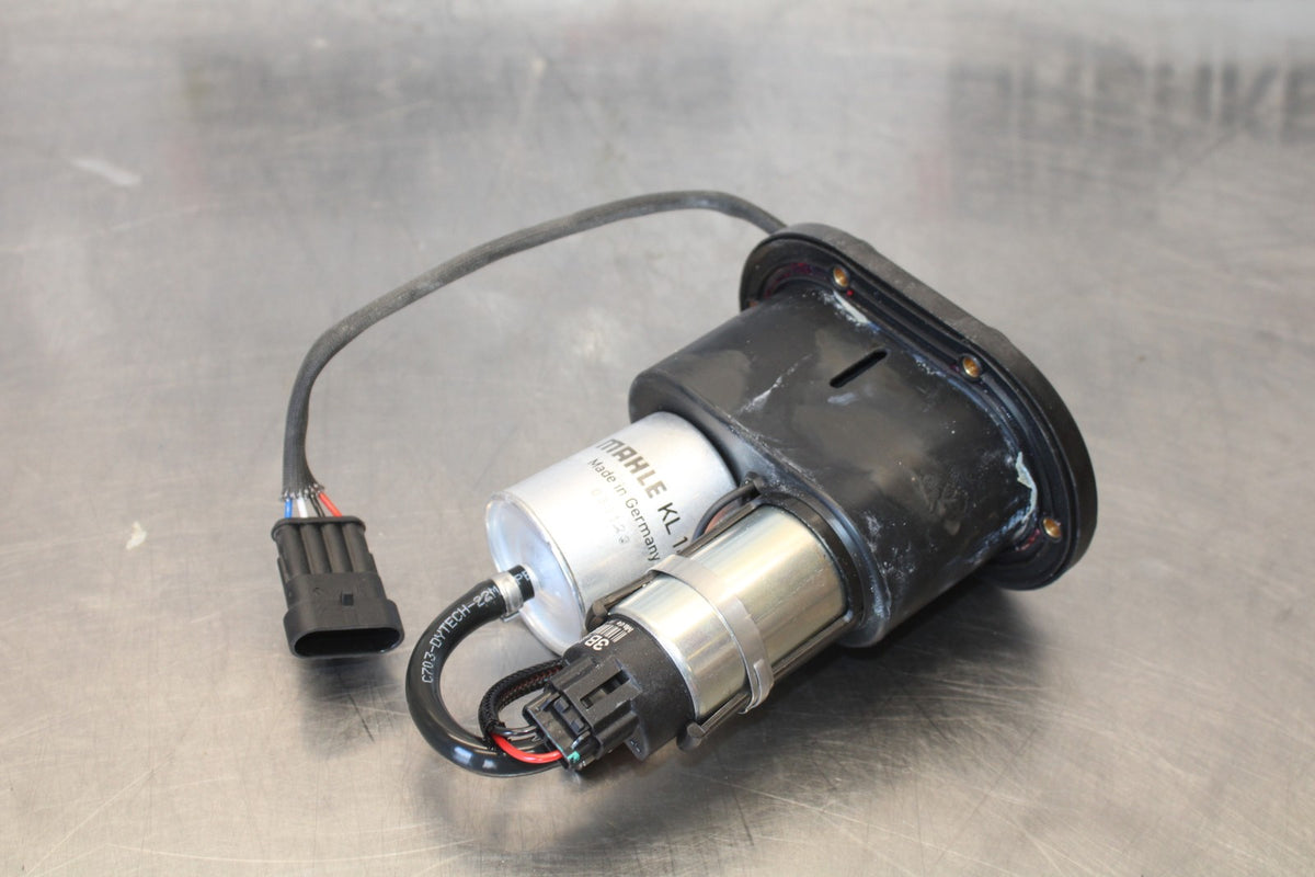 24 APRILIA TUONO V4 1100 FACTORY ABS FUEL PUMP GAS PETROL SENDER UNIT BB887