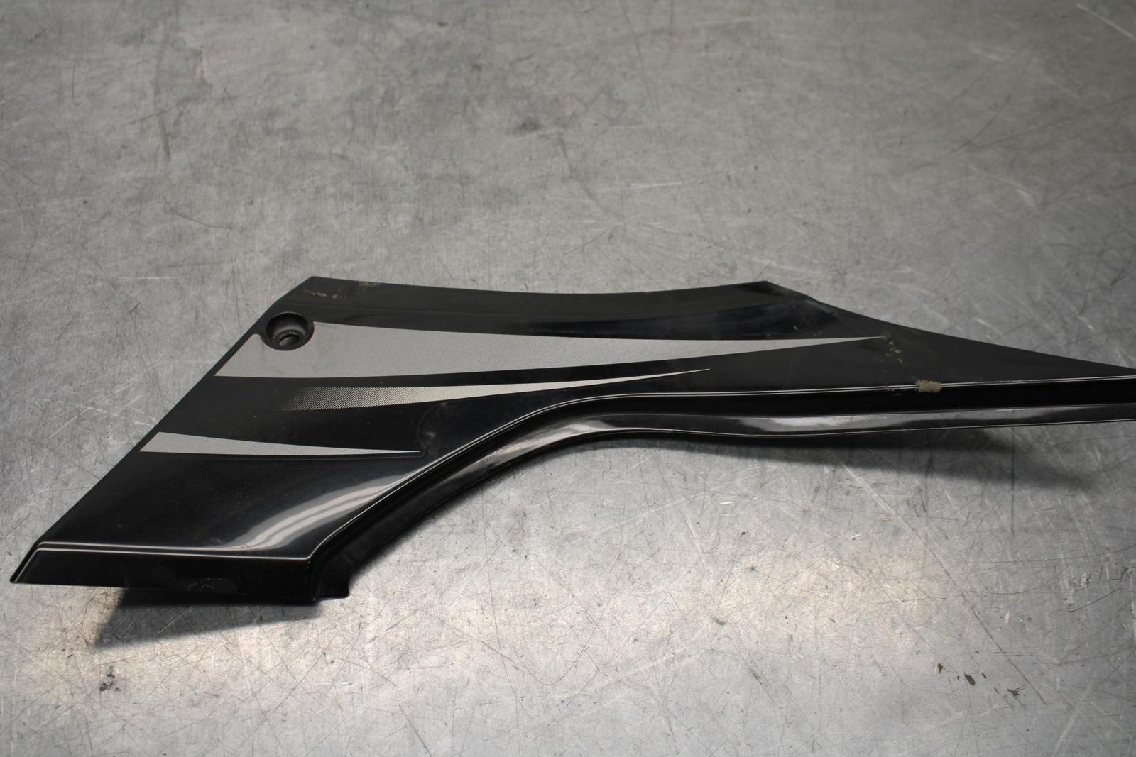 15-16 KAWASAKI EX300 LEFT FRONT SIDE SEAT SADDLE PANEL TRIM COWL FAIRING BB635