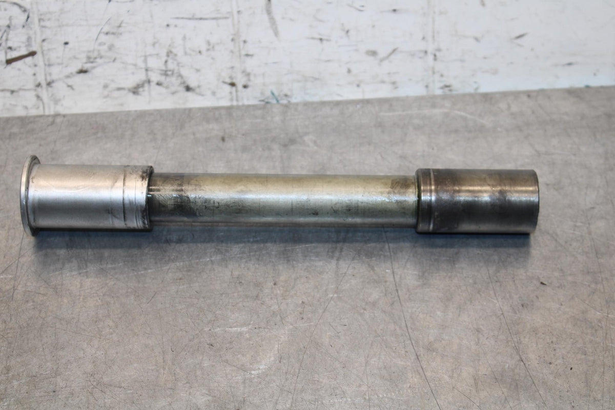 2001 Suzuki GSXR750 FRONT WHEEL RIM AXLE BOLT 54711-35F00 54711-35F10  BB553